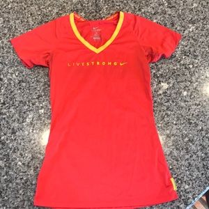 Nike pro size small t shirt